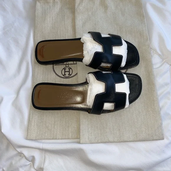 Hermes Black Oran Sandals size 37 - Picture 3 of 12